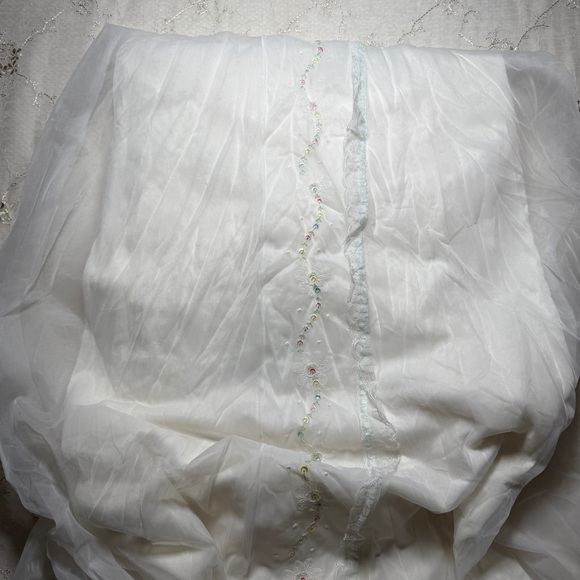 vintage 60s/70s shadowline white nylon floral embroidered nightgown – size small - Picture 6 of 10